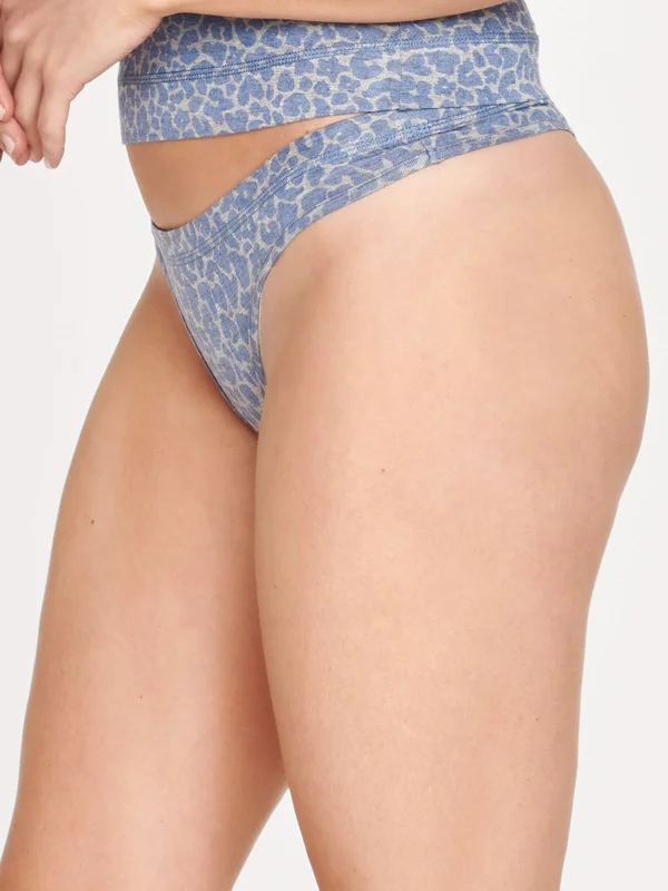 Esmeray Bamboo Thong - Periwinkle Blue