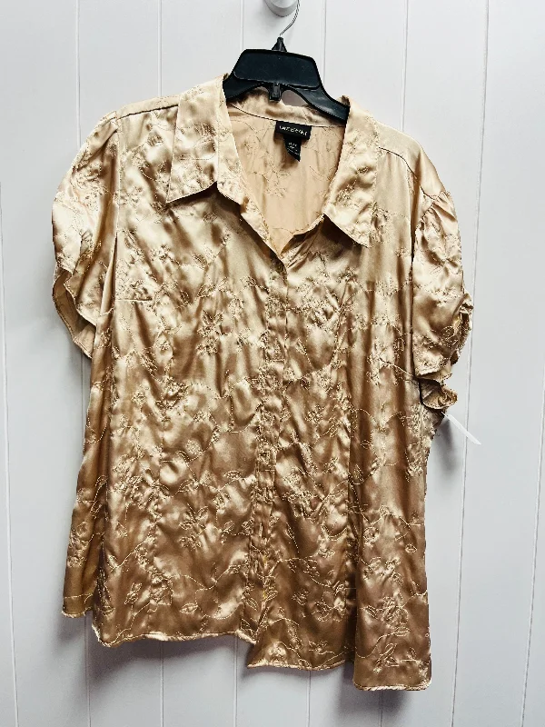 Cream Blouse Short Sleeve Lane Bryant, Size 26