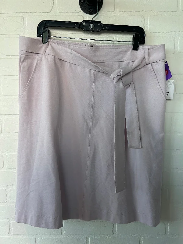 Skirt Mini & Short By Liz Claiborne  Size: 12