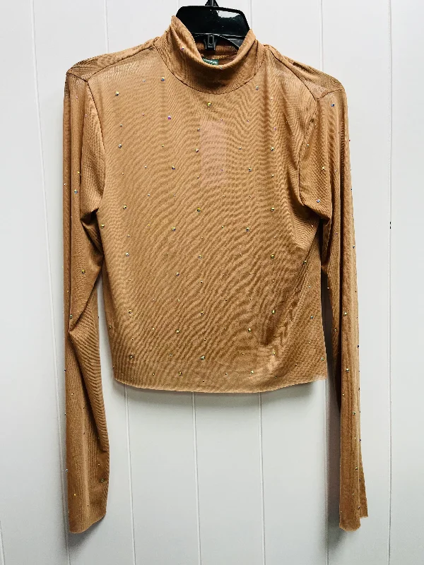 Top Long Sleeve By Wild Fable In Tan, Size: S