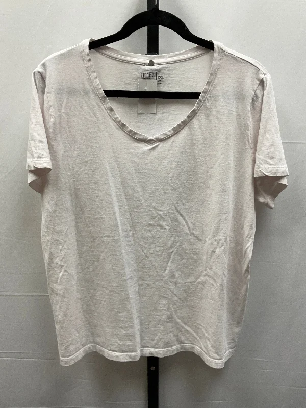 Top Short Sleeve Basic By Time And Tru In White, Size: Xxl