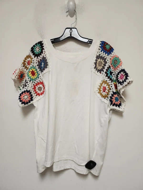 Top Short Sleeve By Entro In White, Size: L