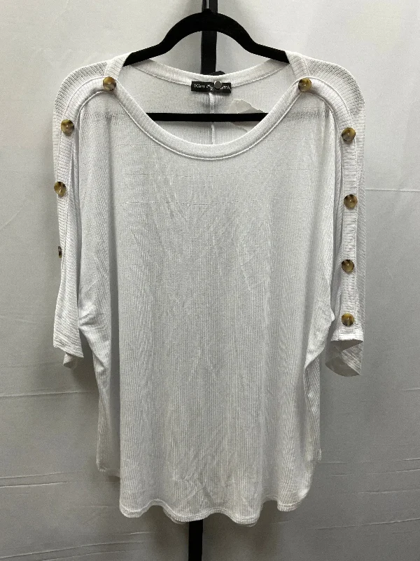 Top Short Sleeve By Kim & Cami In White, Size: 1x