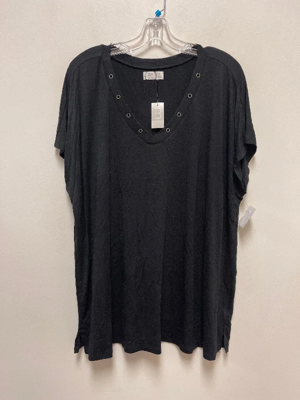 Top Short Sleeve By Maurices In Black, Size: 2x