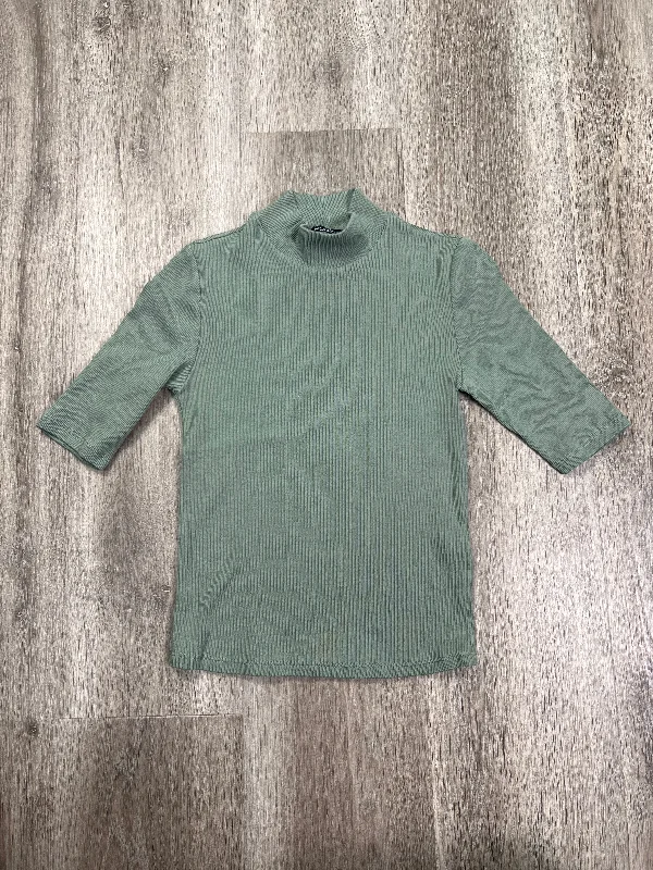 Top Short Sleeve By Zara In Green, Size: S